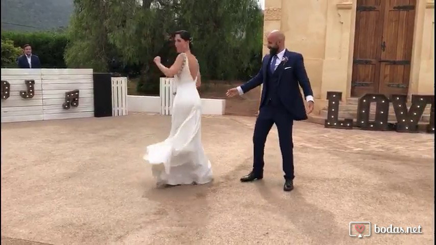 Lara, vídeo promocional baile nupcial