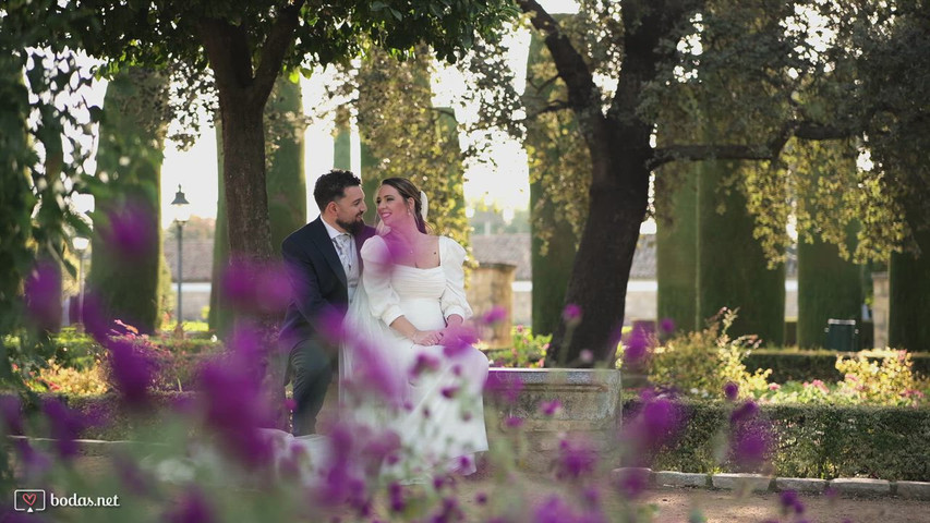 Sergio & Julia Postboda en Puente Romano y Alcázar de Córdoba
