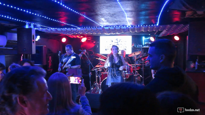 Bad Members en vivo: ¡Medley de las mejores canciones de rock!