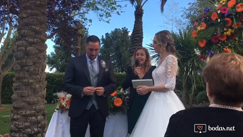 Sí, quiero con muchas risas. Bodas en Castellón