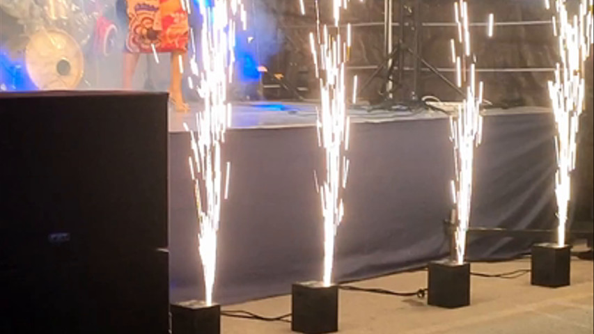 Cello eléctrico solista con bases para eventos