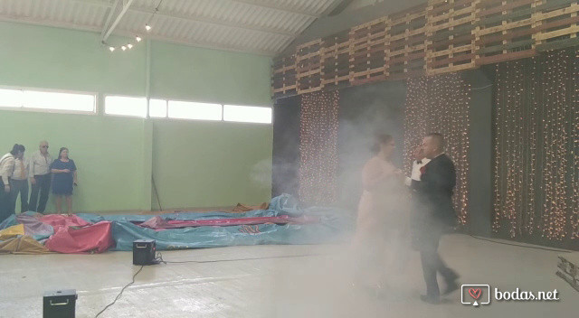 Baile entre chispa fría