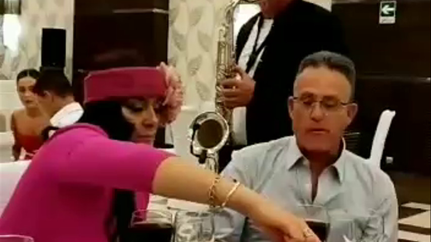 Saxofonista durante el banquete