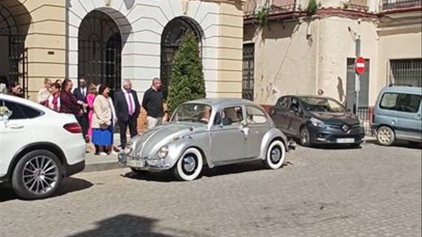 Llegada de la novia al lugar de la ceremonia.