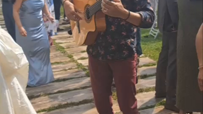 Guitarrista en bodas