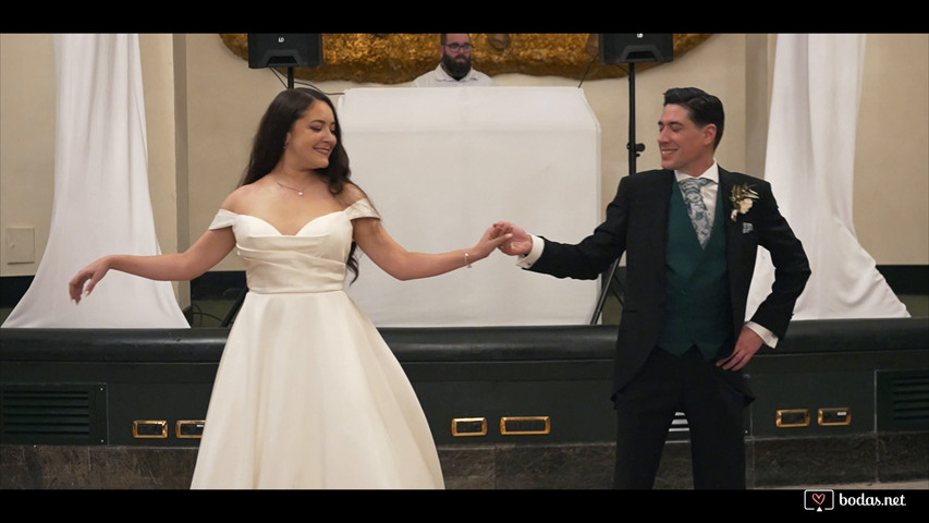 Trailer Adrián y Paula 