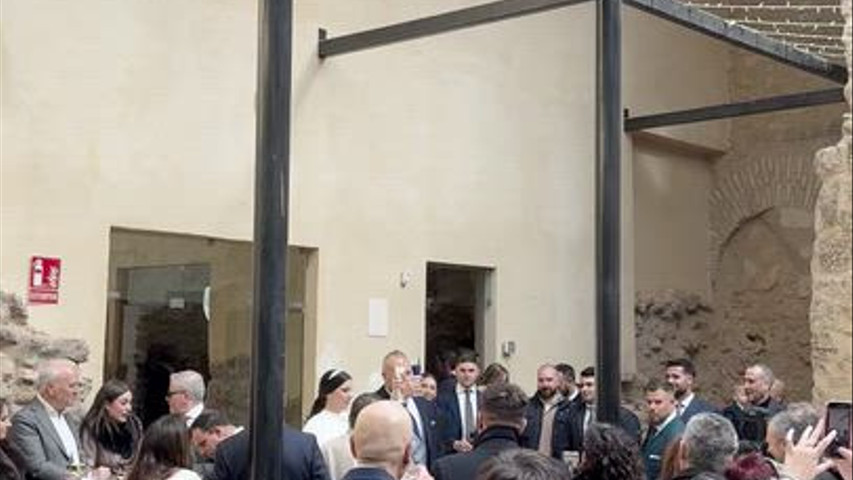 Entrada de los novios · Aperitivos