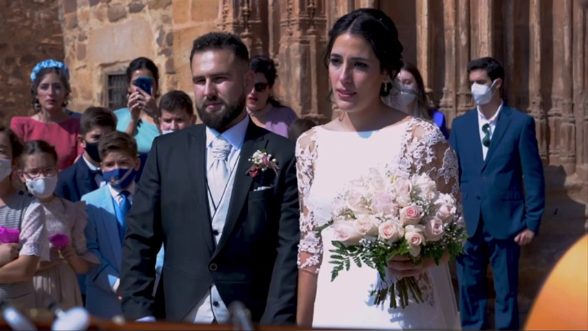 Ceremonia religiosa, trío acústico de guitarra, violín y voz