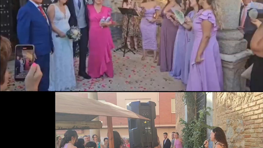 Salida novios ceremonia; regalo de las amigas