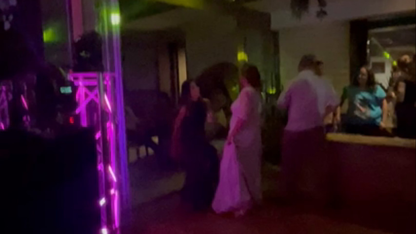 MONTAJE BAILE CON TOTEMS