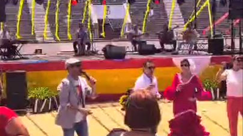 Grupo Flamenco a tr3s animando por rumbas 