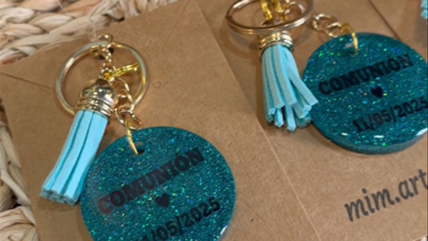 Llaveros de resina personalizados 