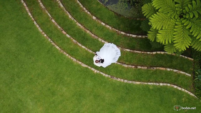 Toma de dron boda Ana y Luis...