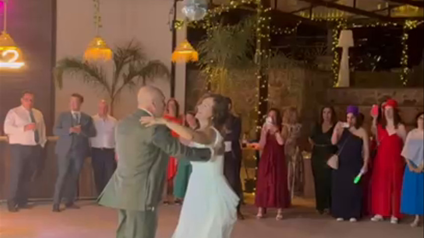Vals + bachata: Mónica & Juan