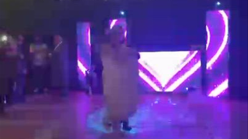 Vals + El fin del mundo: Sebas y Laura