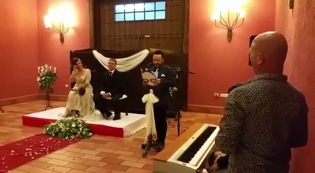 Extracto de una boda civil de Manu Albarrán