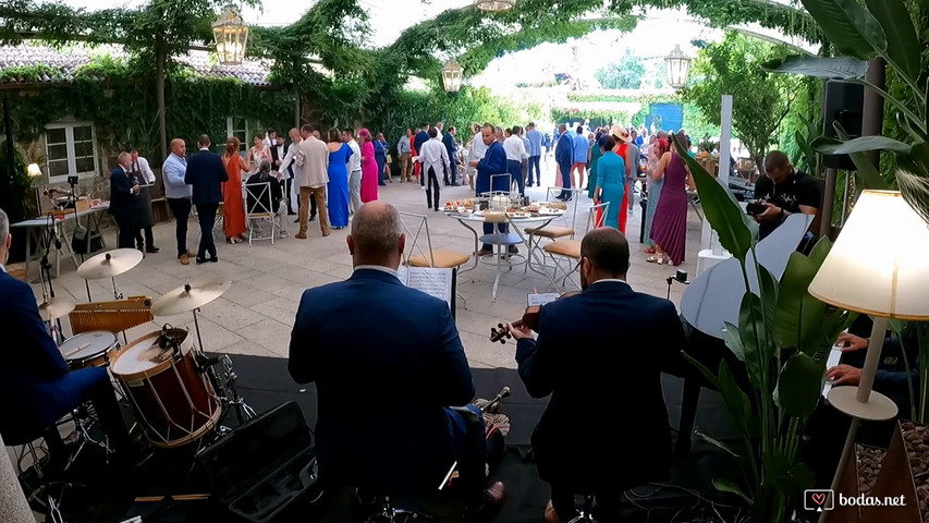 APERITIVOS- Dua Lipa - Love Again