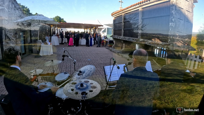 APERITIVOS- Die with a Smile- Directo Pazo de Lestrove.