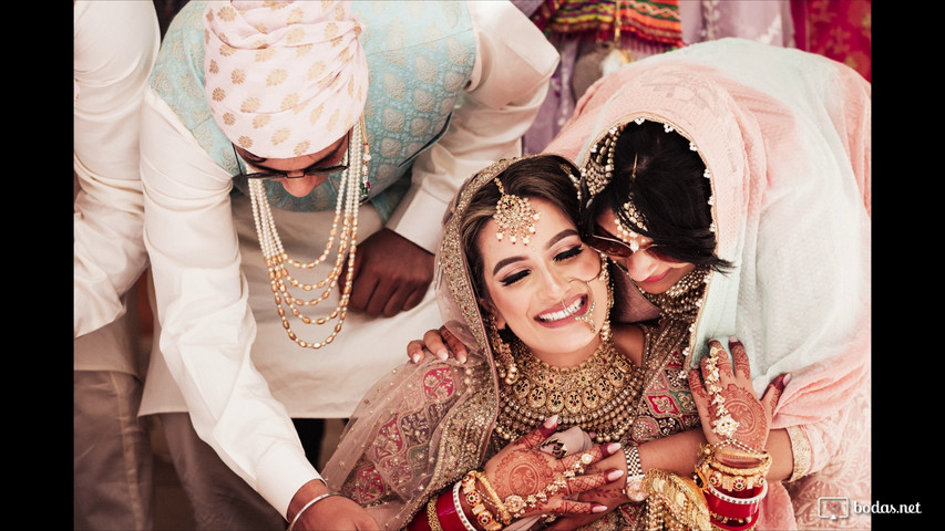 Anusha & Adaishwar