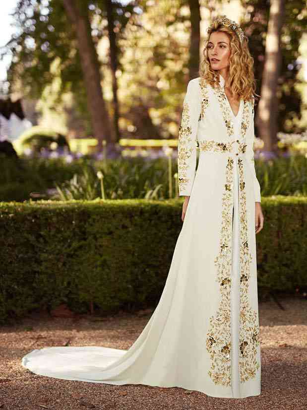 Ya está aquí la nueva colección de novias 2020 by Matilde Cano! - Matilde  Cano