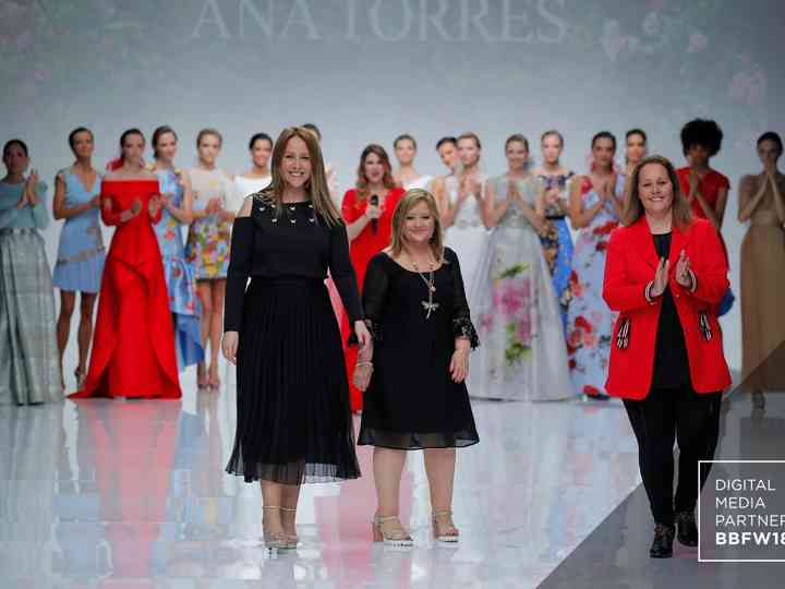 Vestidos De Fiesta Ana Torres 2019 Un Jardin De Flores