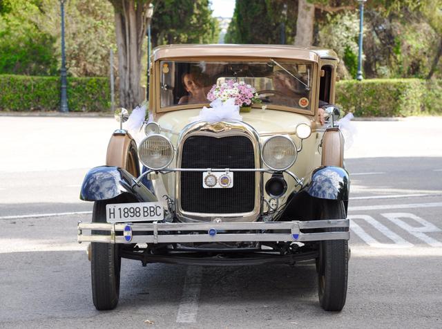 El Coche de bodas - 4