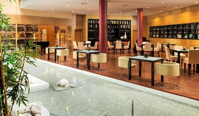 H10 Marina Barcelona - 2