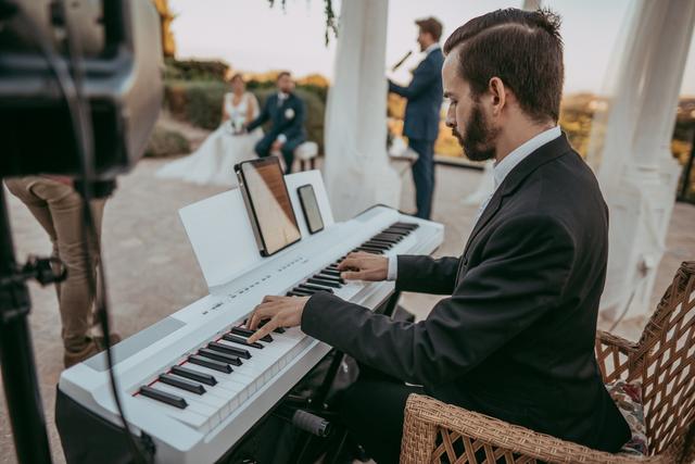 Pianista Miguel Ángel - 2
