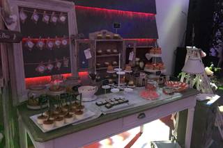Made Of Cinnamon Candy & Cakes - 9