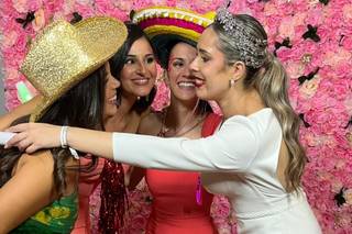 Videomatón Pluxevento - Hora Loca, 360, Fotomatón y Glitter - 10