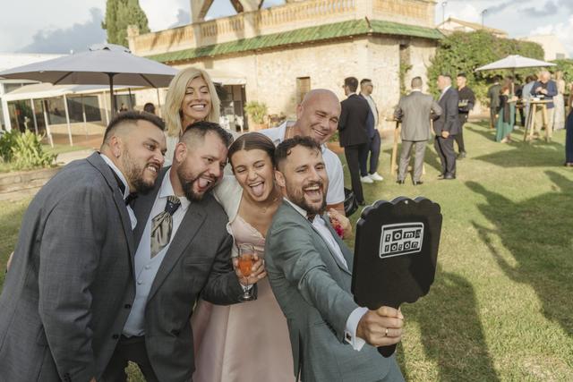 Tomafoton by Fotomarbis - Fotomatón & Videomatón 360 - 4