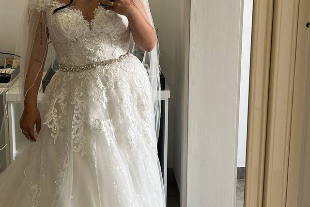 Novias Leo 1