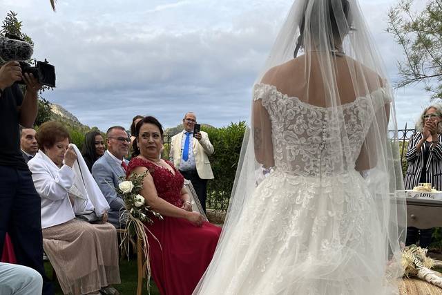 Novias Leo 3