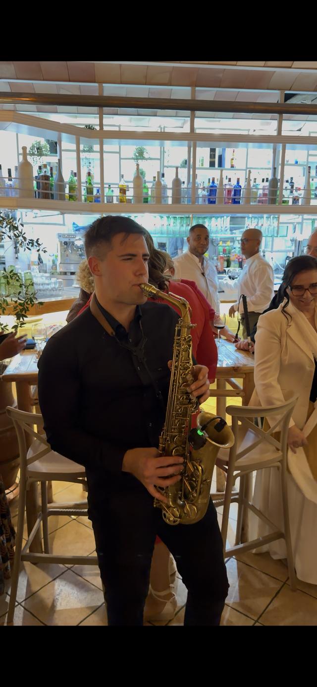 Benito González Saxofonista - 2