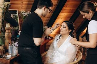Hache Makeup Studio - 1
