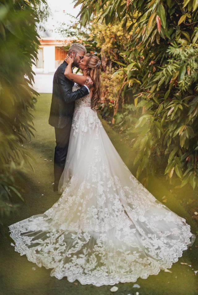 Aura Novias & Fiesta - 2