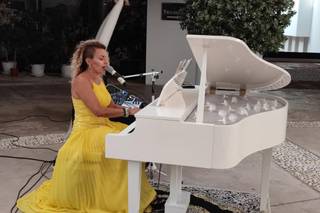 Judith Balao - voz y piano - 7