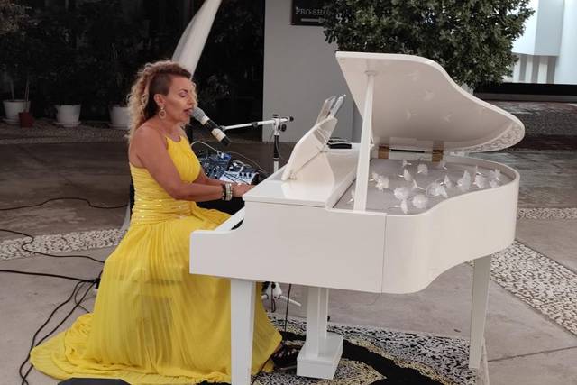 Judith Ruth Balao - voz y piano 4