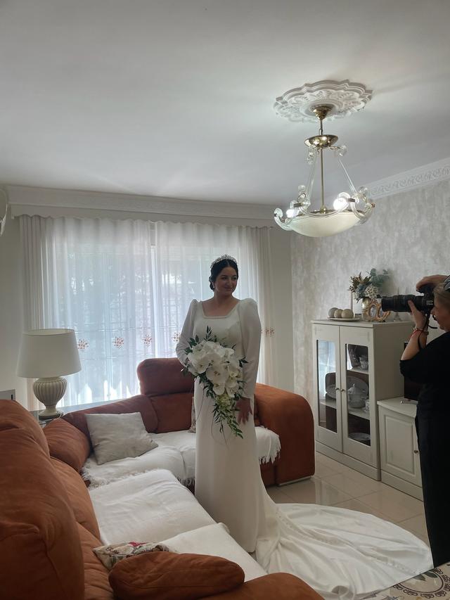 Ebanne Novias - 2
