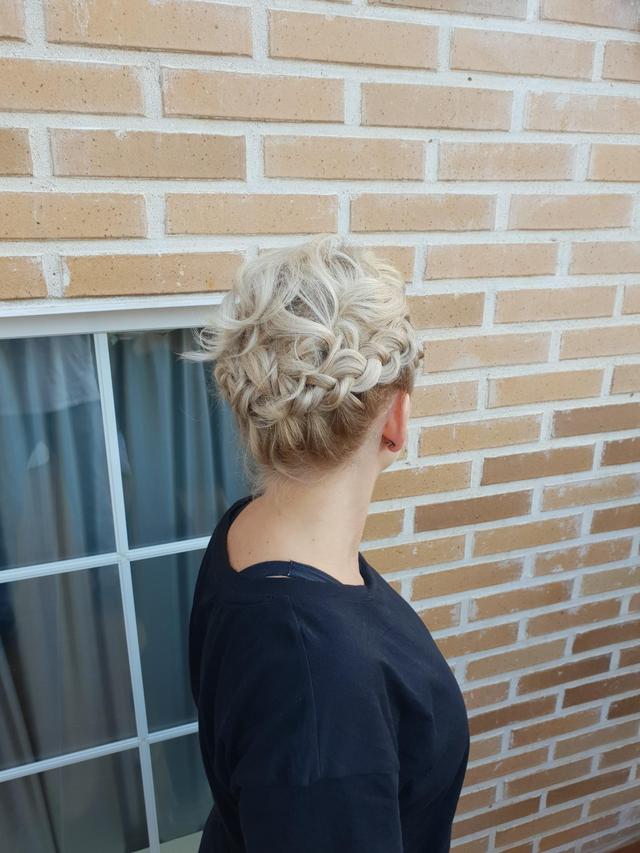 LospelosdeMiriam Hair & Make-up - 4