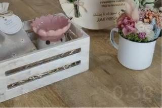 Crowns & Flowers - 7