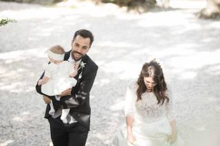 The Wedding Reporters - 1