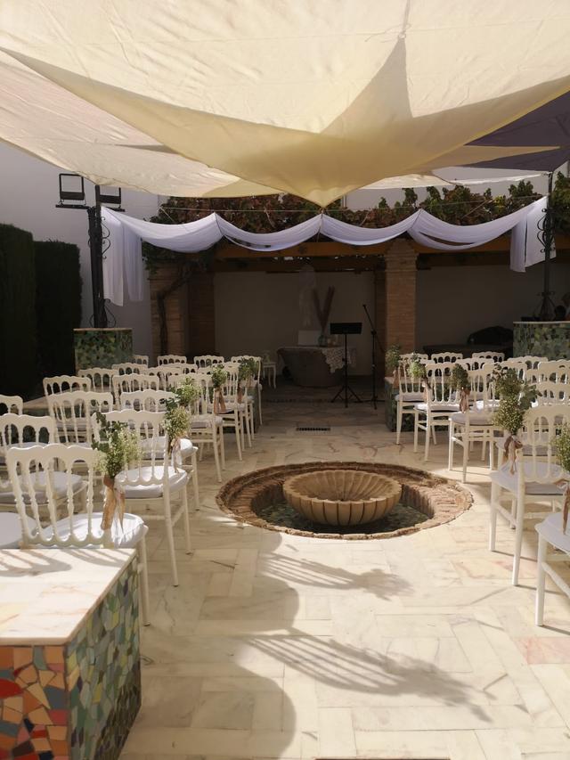 La Silla De Abril - 2
