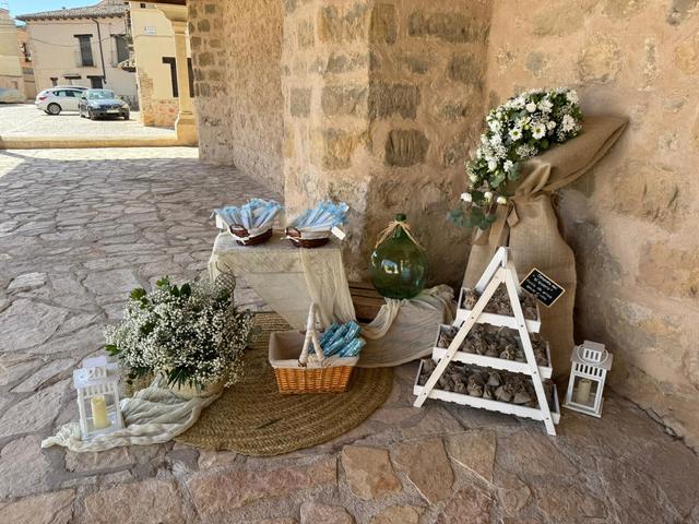 Petit Rose Wedding Planner - 1