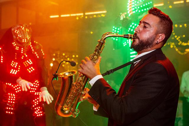 Hander Sax - 4