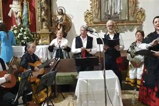 Grupo de Coros y Danzas Besana - 5