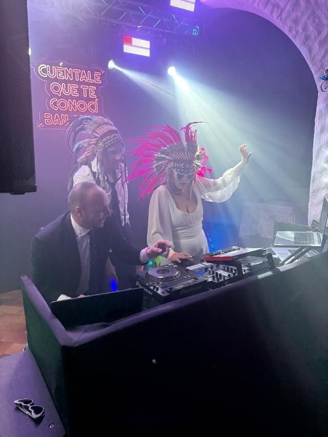 AlexisDj - 2