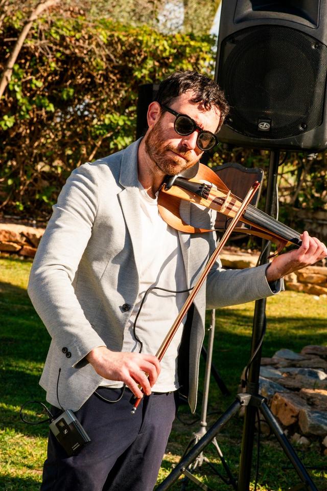 Adrian String - Violinista eléctrico - 2