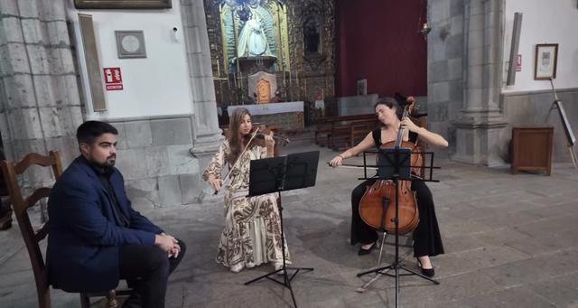 Carolina Álvarez - Violinista - 1