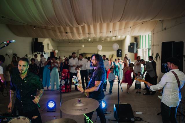 Cash Caravan Rock&Pop Band 2
